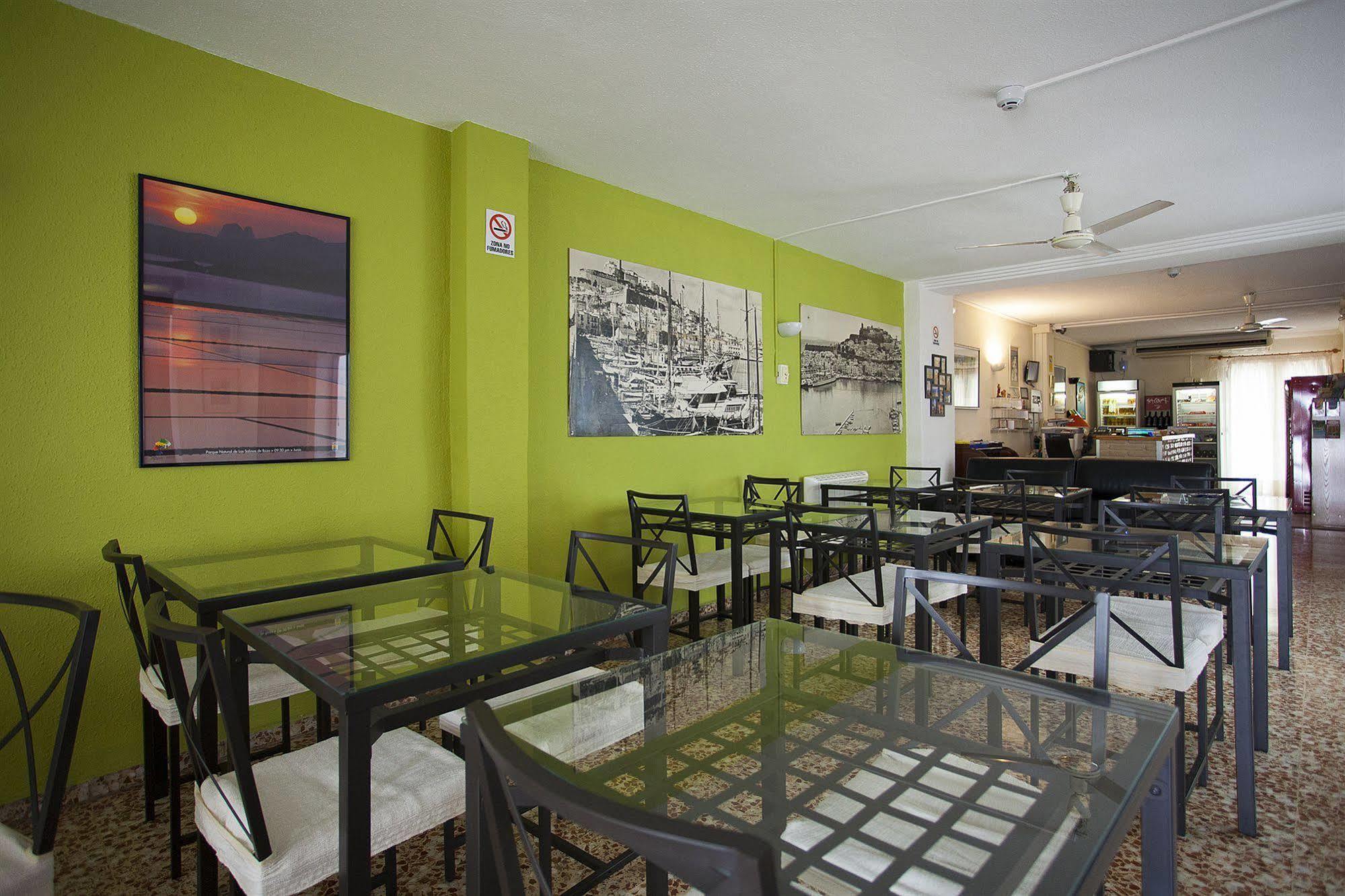 Hostal Residencia Europa Punico Ibiza Town Exterior photo