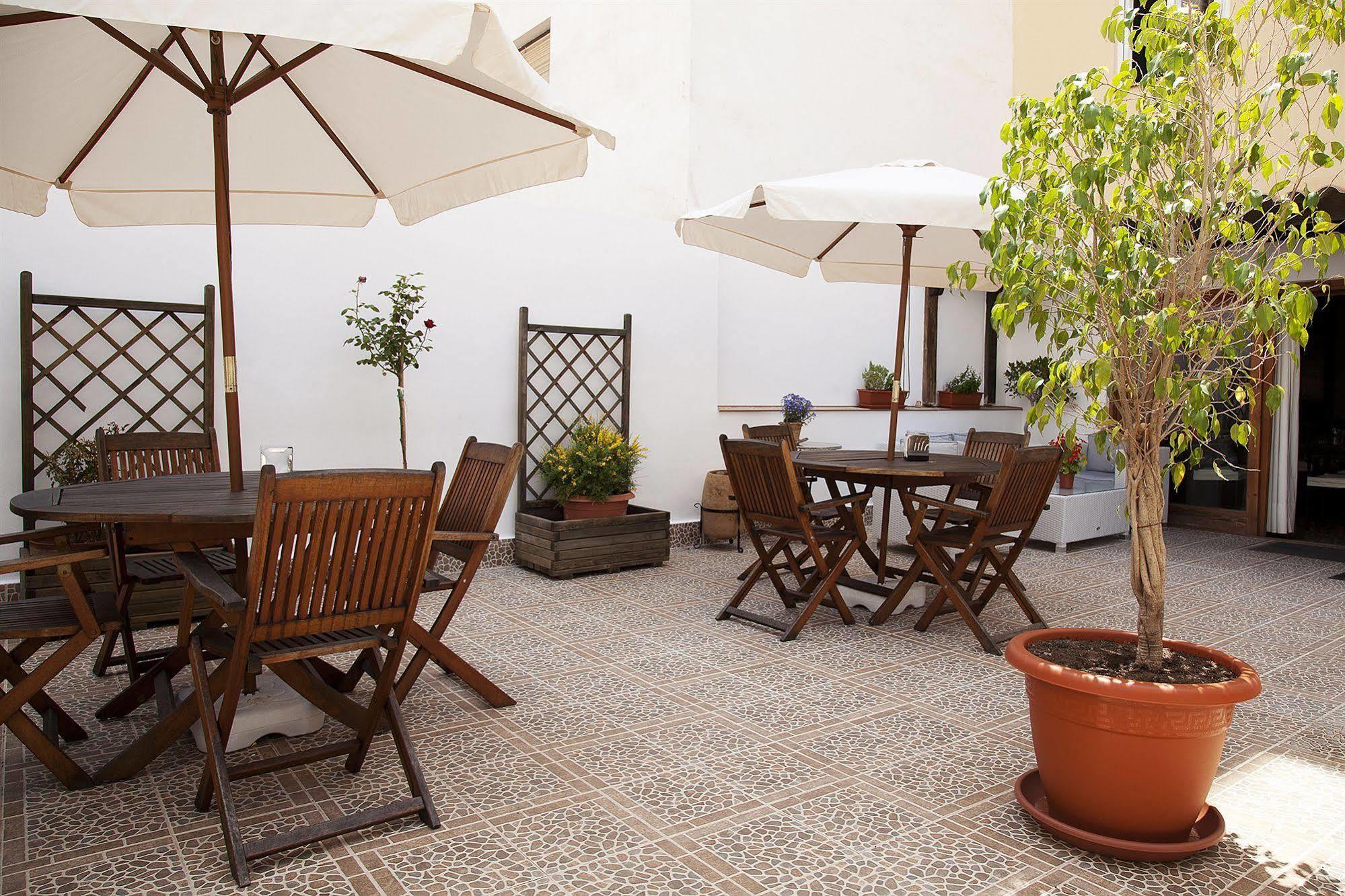 Hostal Residencia Europa Punico Ibiza Town Exterior photo